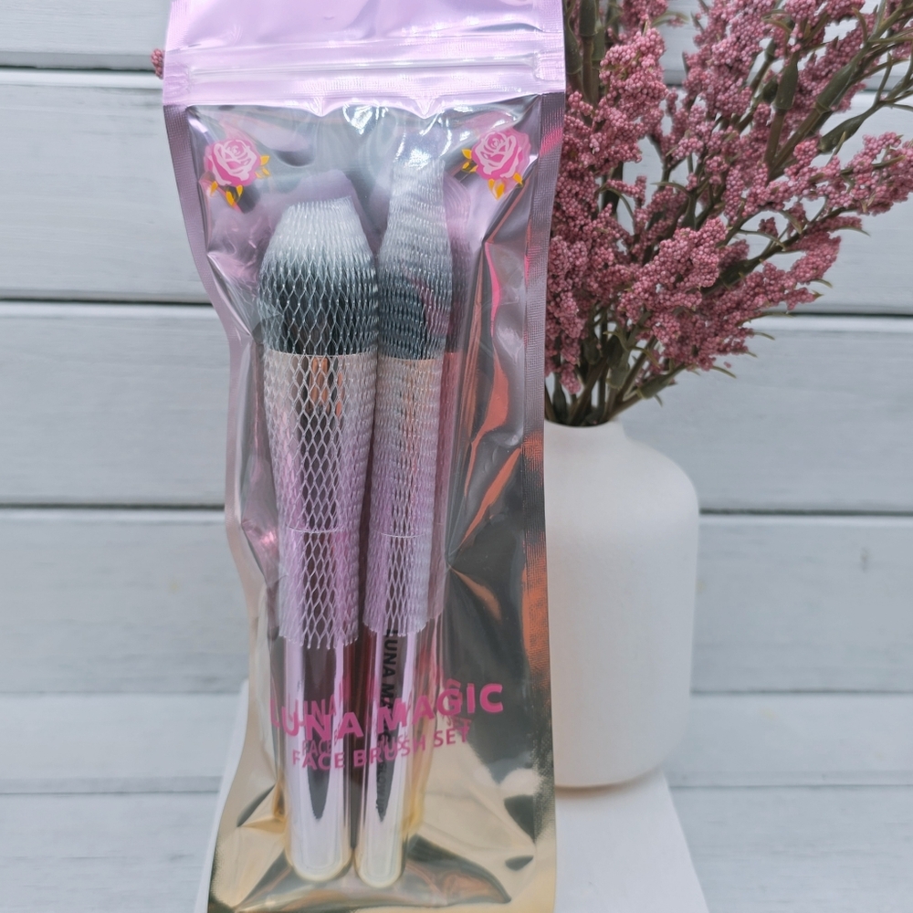 Luna Magic Face Brush Set